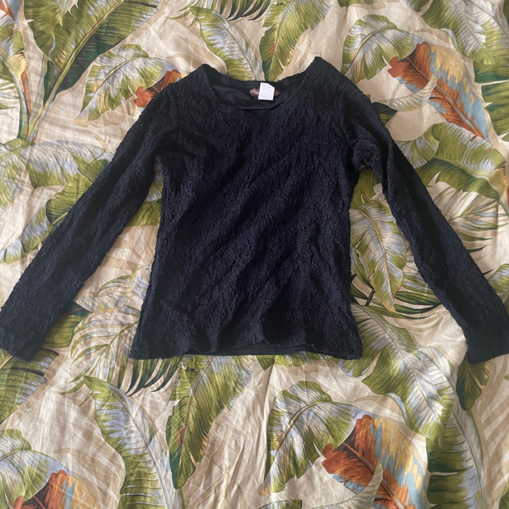 Chic Black Lace Long Sleeve Top